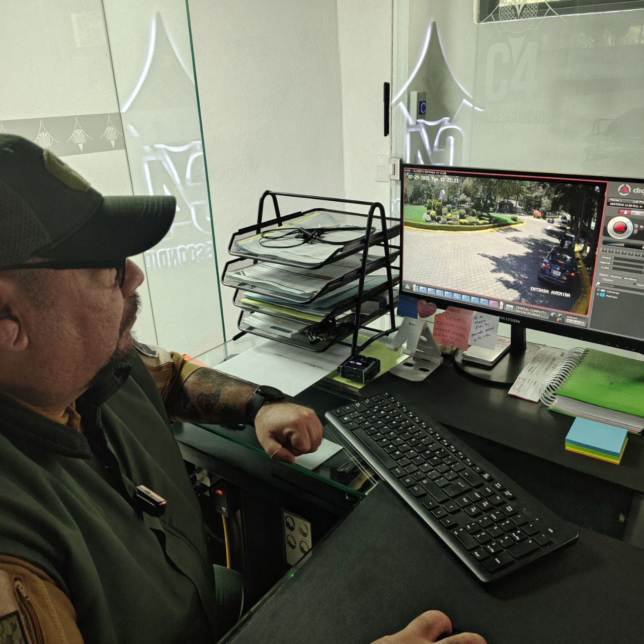 Policía del C4 en función