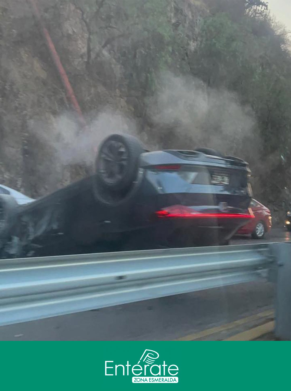 Caos vial en Presa Madín: volcadura y bloqueo complican la circulación en Atizapán